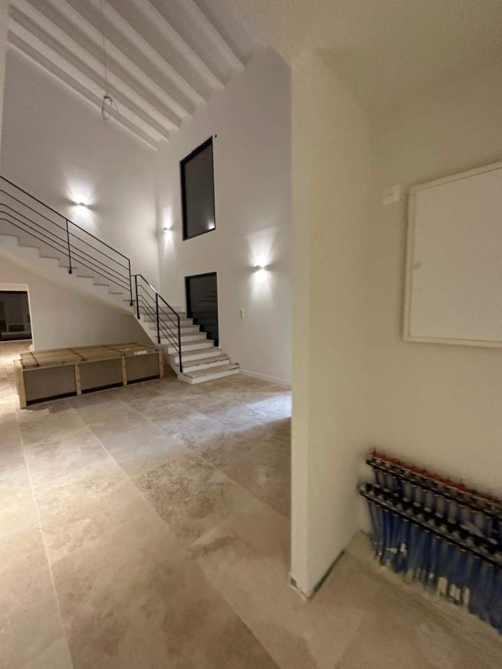 Application enduit de lissage Éguilles