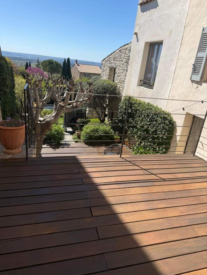 Pose revêtement de sol Éguilles